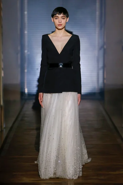 Look 12